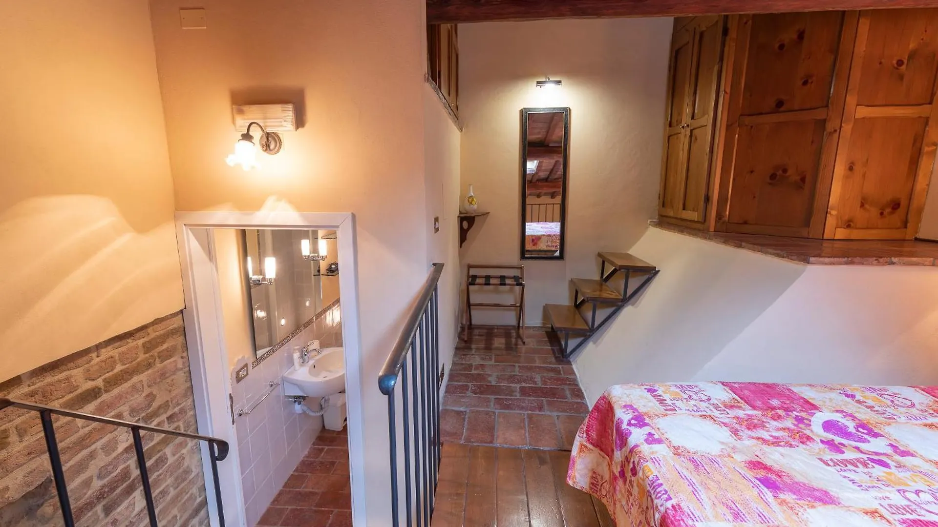 Apartment Appartamento Le Rondini San Gimignano